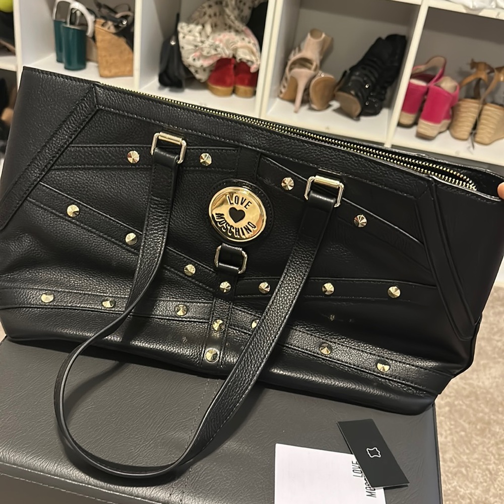 Real leather should bag. Brand new with little book